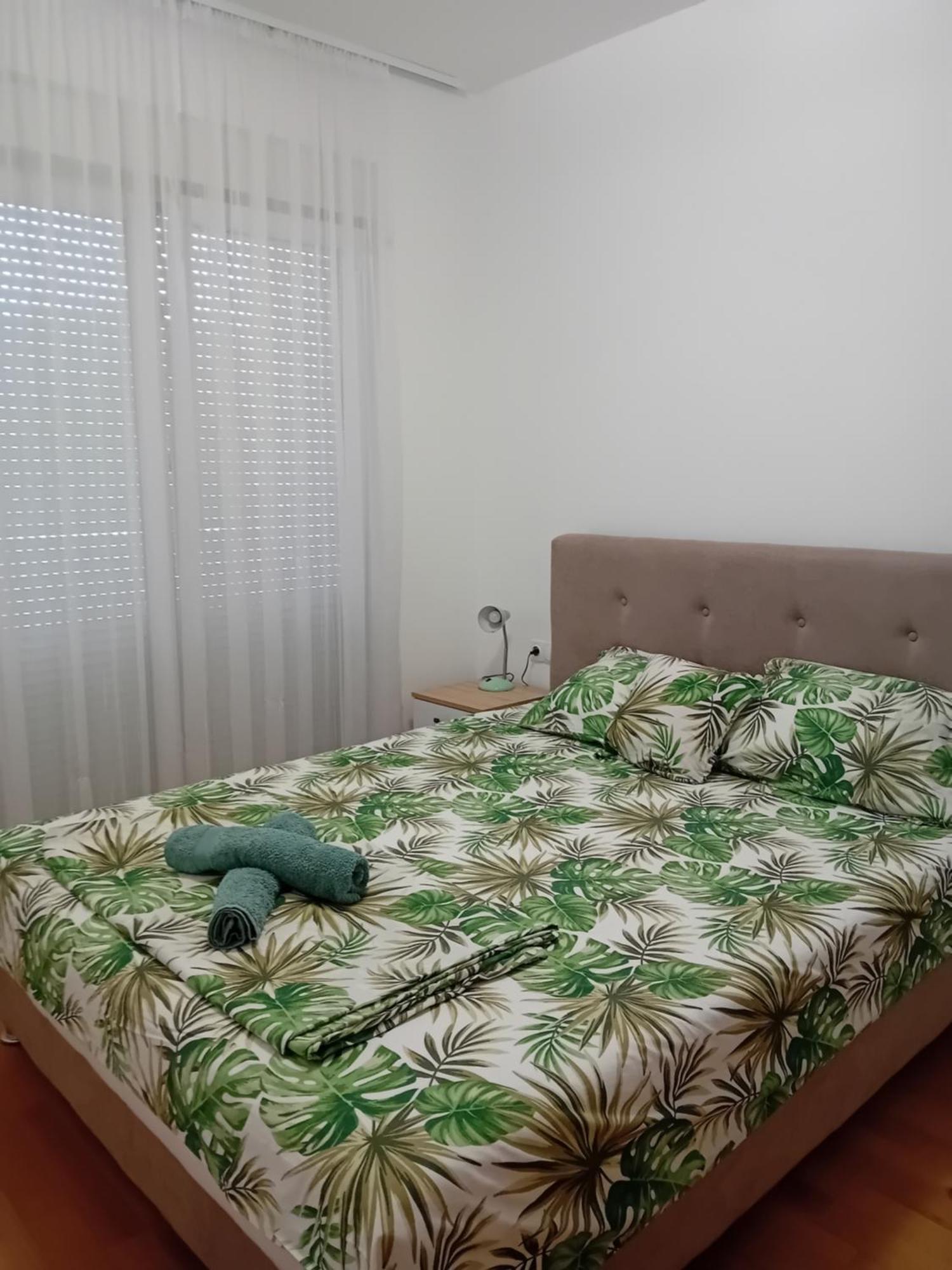 Apartment Aura *